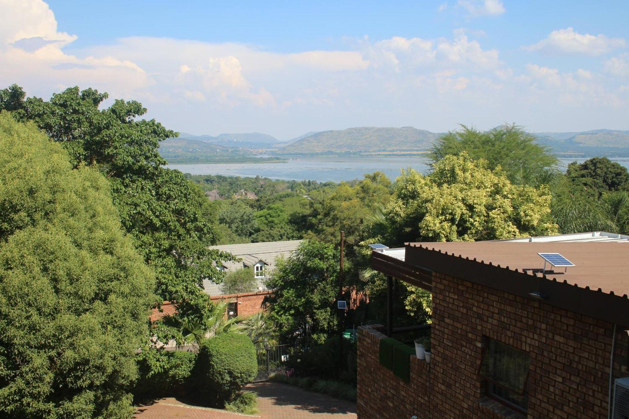 Belle Vue Guesthouse Hartbeespoort Exteriör bild