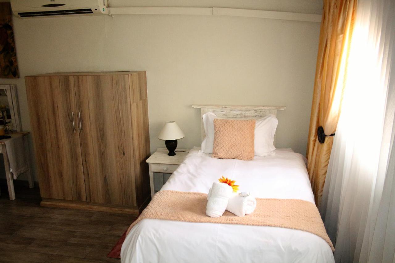 Belle Vue Guesthouse Hartbeespoort Exteriör bild