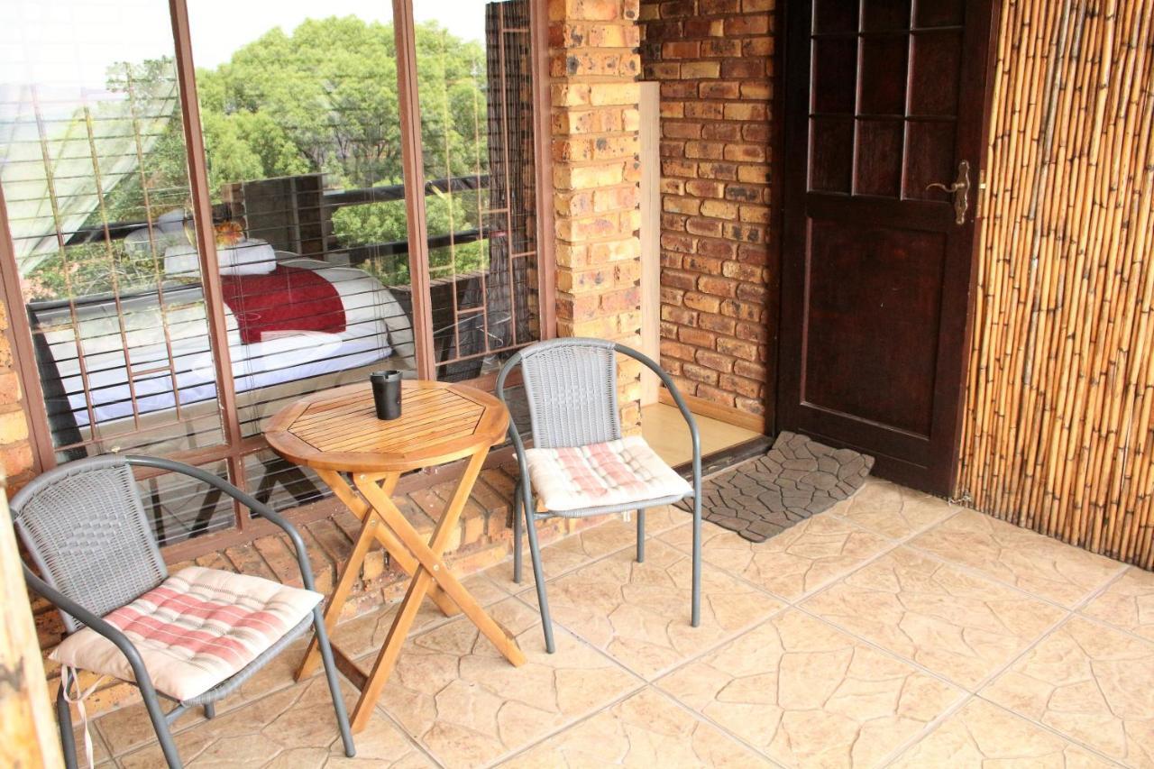 Belle Vue Guesthouse Hartbeespoort Exteriör bild