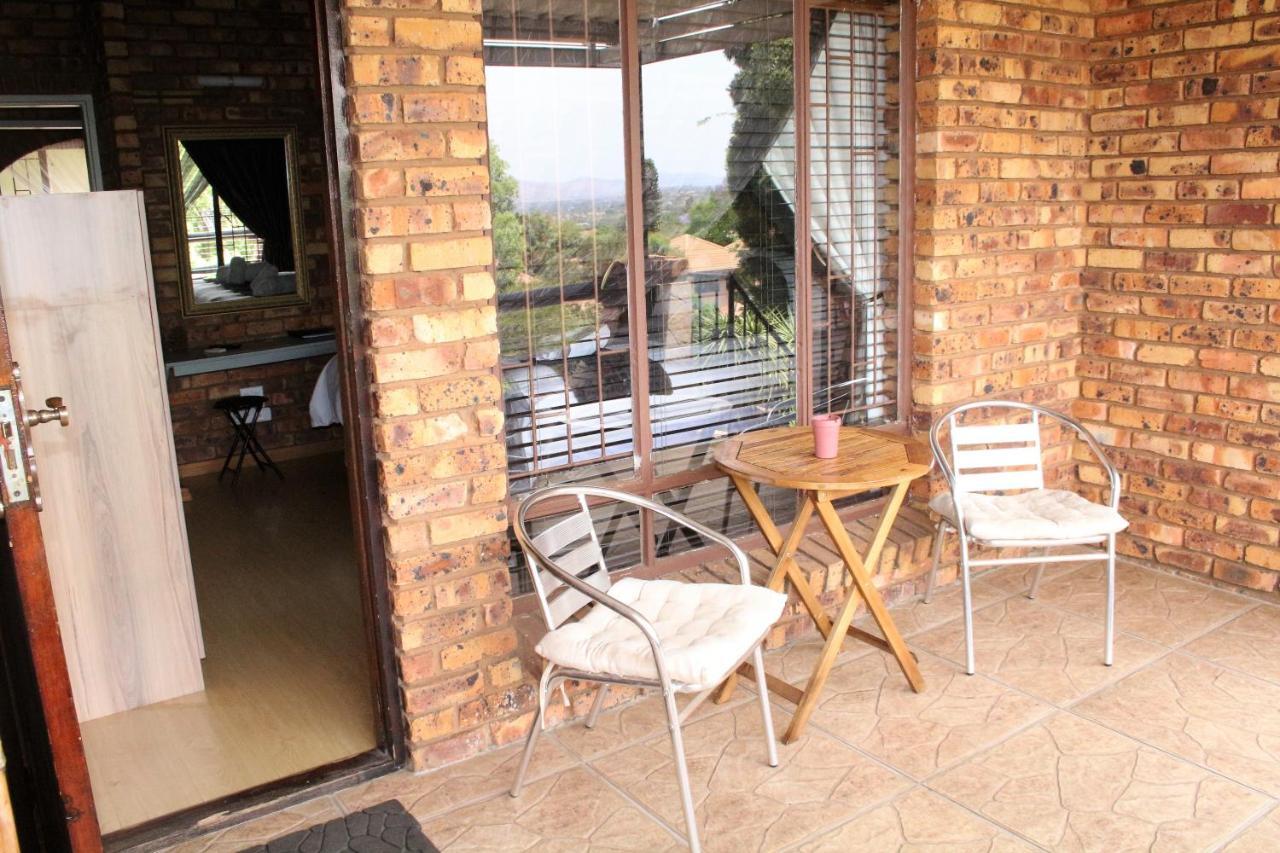 Belle Vue Guesthouse Hartbeespoort Exteriör bild
