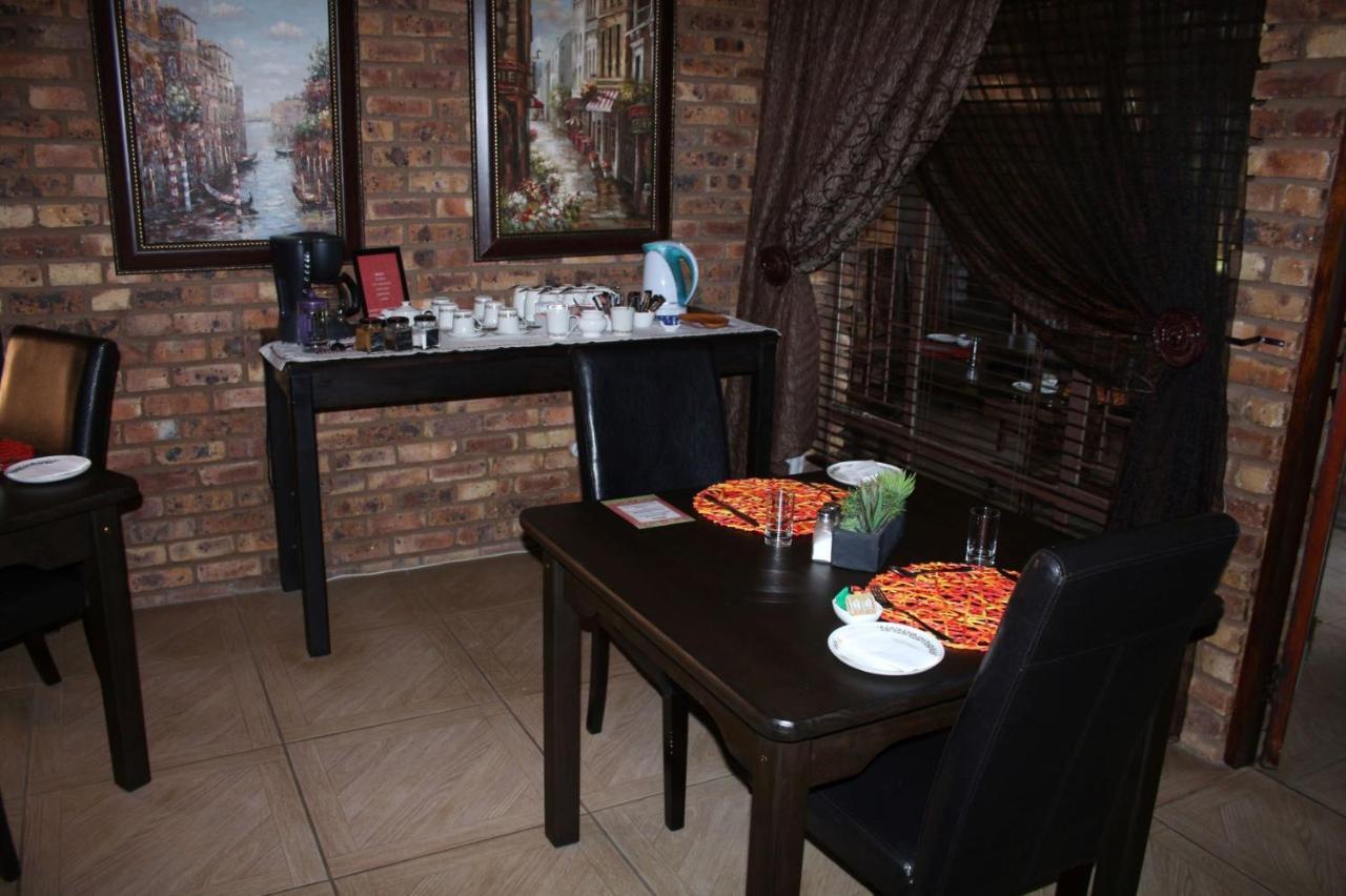 Belle Vue Guesthouse Hartbeespoort Exteriör bild
